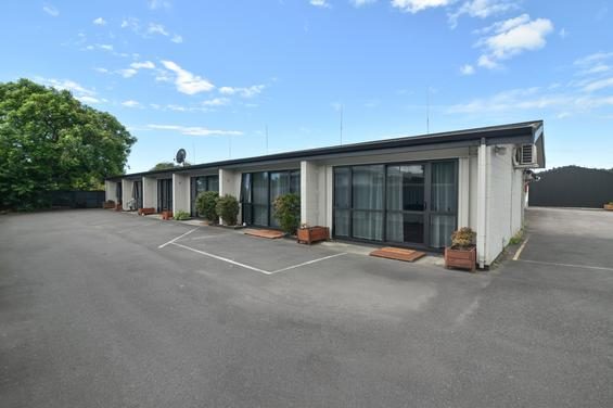 Executive Studio - entrance